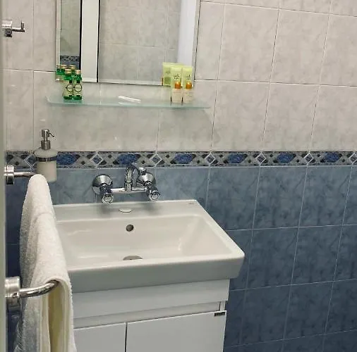 Daire Centrally Located In