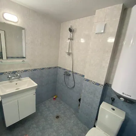 Apartament Centrally Located In Warna